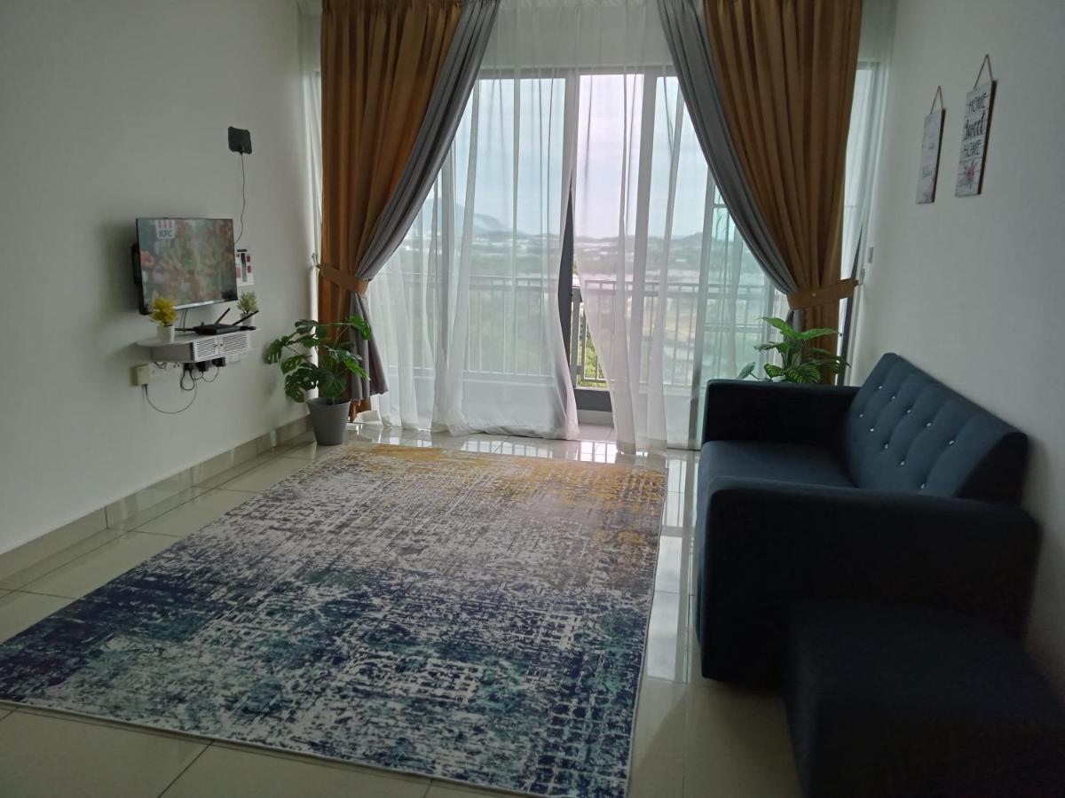 Fz Almyra Homestay Kajang Extérieur photo